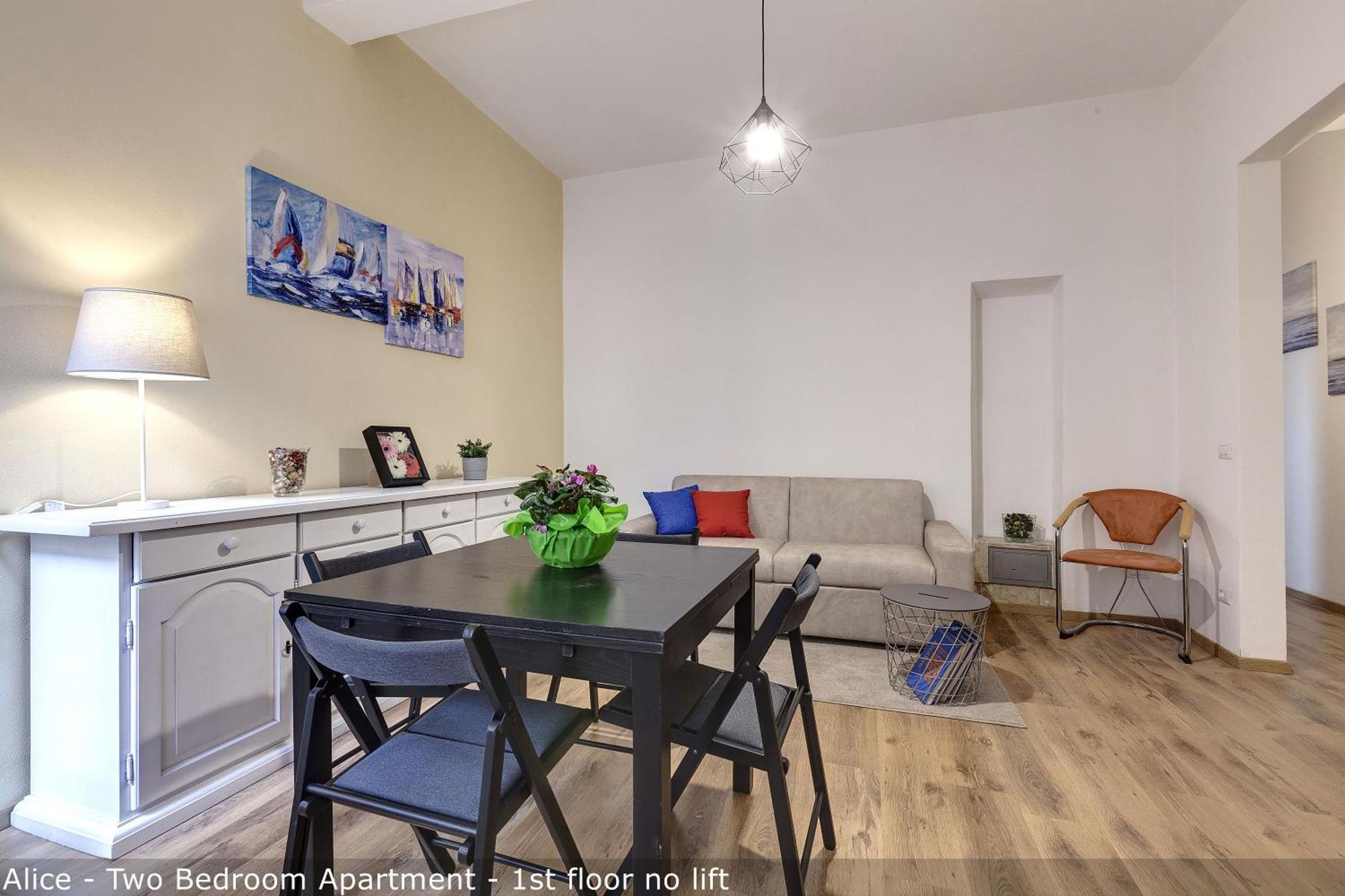 Alice & Ellen Apartments By Mamo Флоренция Экстерьер фото